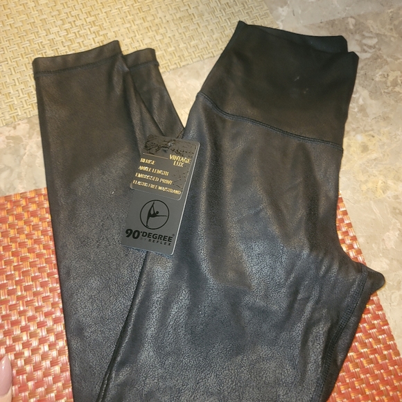 Wet look leggings - Picture 4 of 5